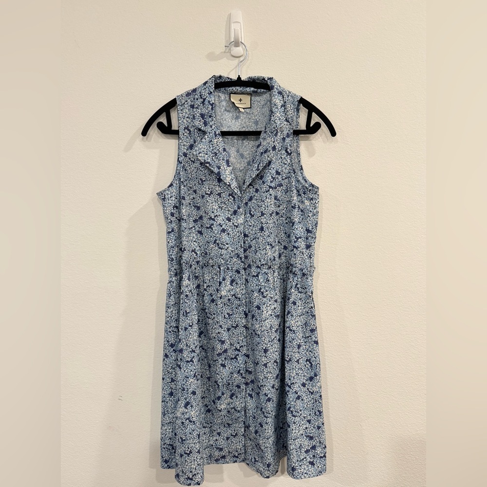 SOLD - Tuckernuck Blue and White Floral Dress Size Small - Picture 3 of 5